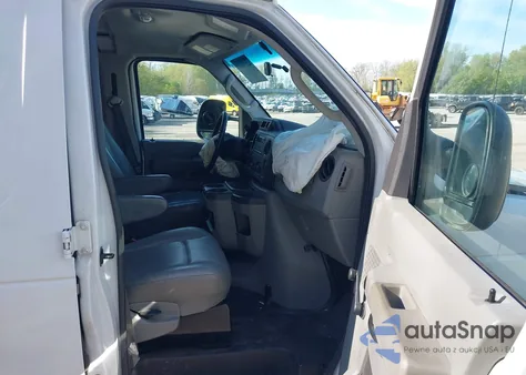 2014 Ford E-250 Commercial z USA, uszkodzony, nr VIN 1FTNE2EL7EDB02479